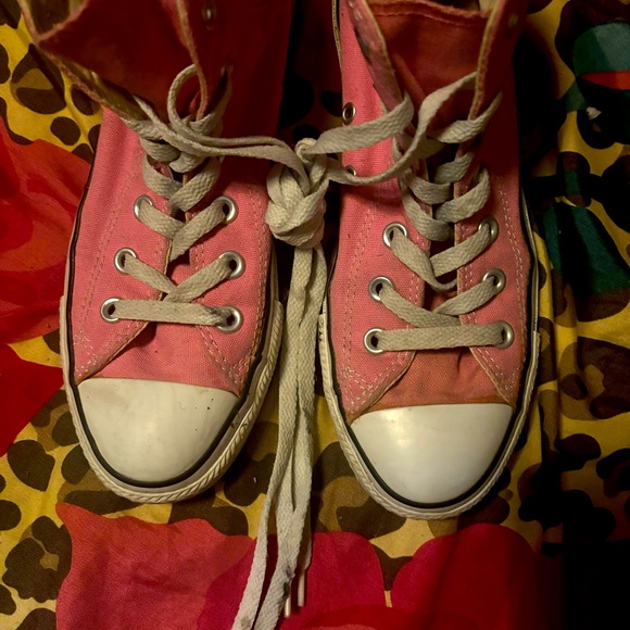 Converse Bubble Gum Pink Hi-top Chucks - Picture 6 of 11
